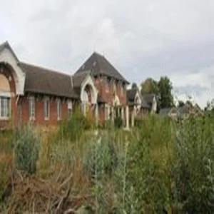 Clinique Maternité Abandonnée