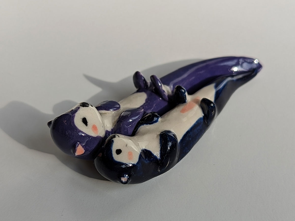 Figurine – Otter Couple – Blue – Image 4