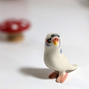 Figurine de perruche blanche